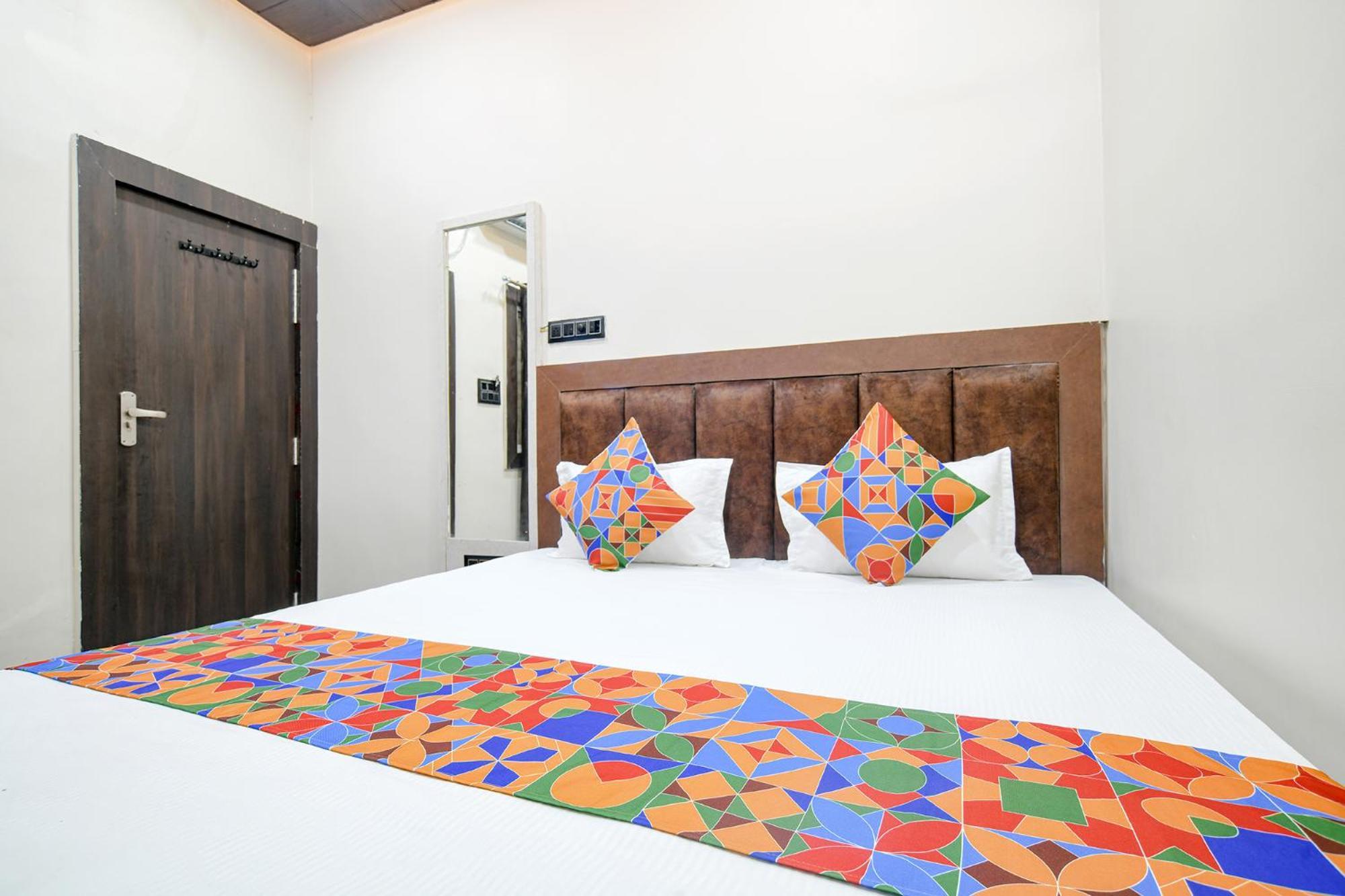 Fabhotel Shiva Grand ウッジャイン エクステリア 写真
