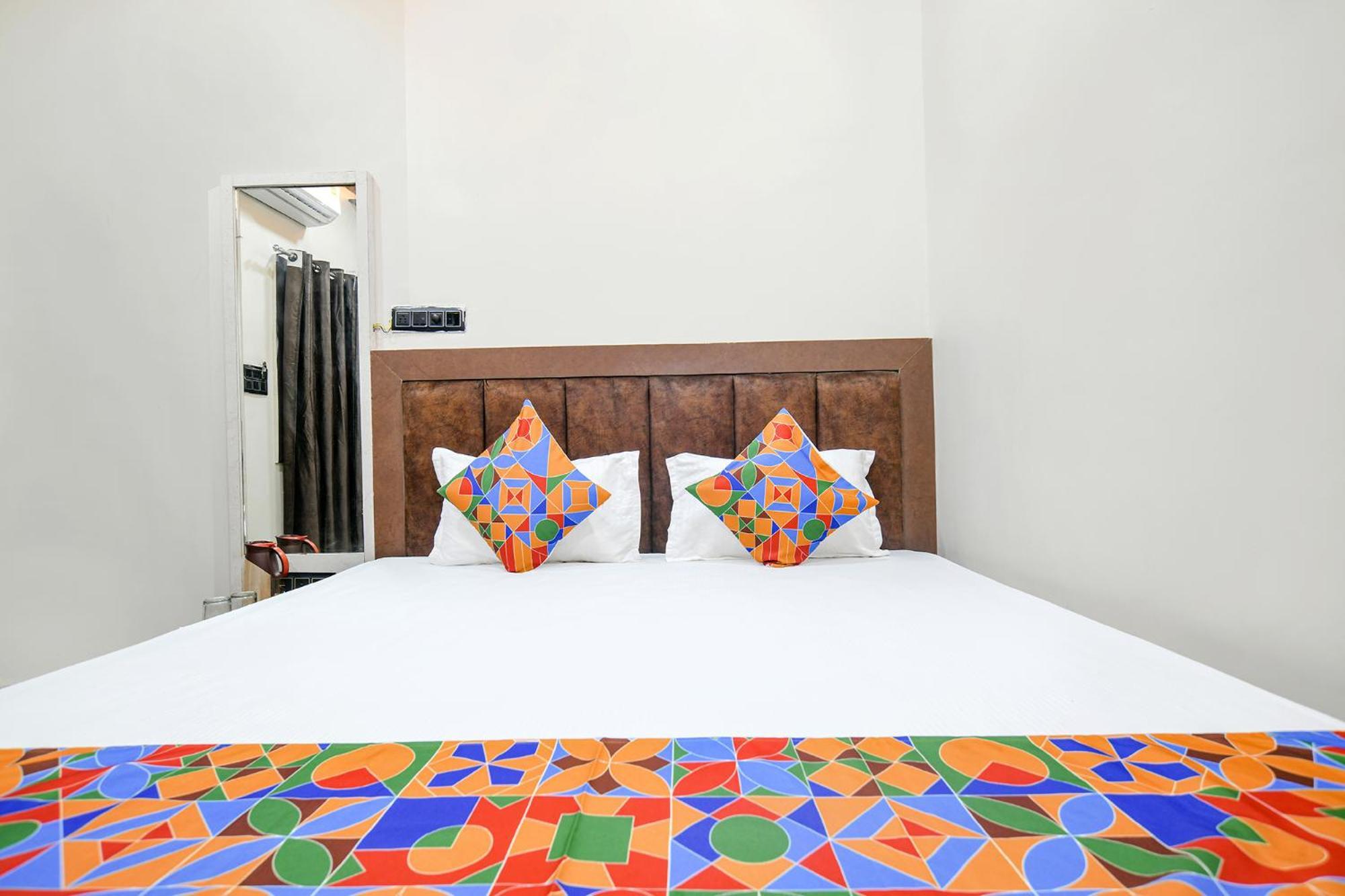 Fabhotel Shiva Grand ウッジャイン エクステリア 写真